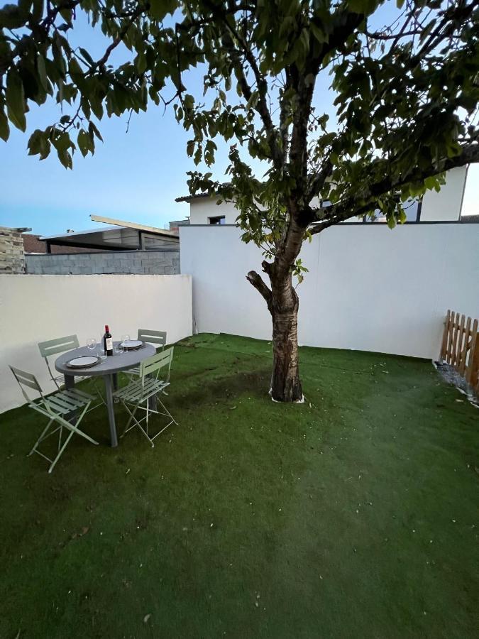 La Bordelaise - Logement Cosy Avec Jardin A Bègles Kültér fotó